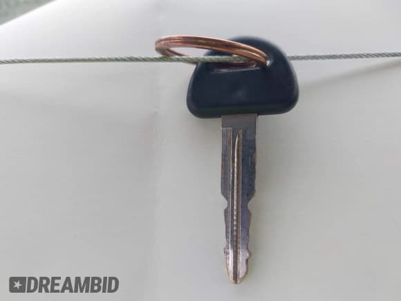 ✅ 2000 Suzuki Grand Vitara JLX • VIN: JS3TD62V5Y4117740 • Lot: 42088696. Listed on IAAI with 166,484 mi. Free auction sales archive from the USA and detailed vehicle history report at DreamBid. Image 11.