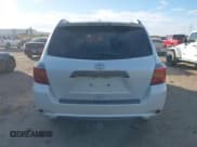 ✅ 2010 Toyota Highlander Sport • VIN: 5TDXK3EH2AS001383 • Lot: 41264457. Listed on IAAI with 171,207 mi. Free auction sales archive from the USA and detailed vehicle history report at DreamBid. Image 16.