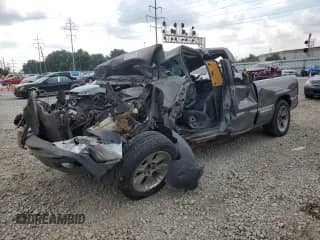 1999 Chevrolet Silverado 1500 LS with VIN 2GCEC19V5X1171911, listed as a Copart auction lot 62147165 with Not provided miles and Salvage title. Bid and sale history available at DreamBid. Image 1.
