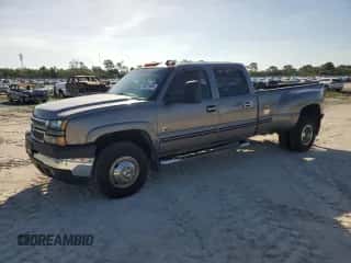 2007 Chevrolet Silverado 3500 DRW LT3 с VIN 1GCJK33D17F174973, выставлен на аукционе Copart как лот 68139915 с пробегом 362 566 миль миль и Списание • Salvage title. История ставок и продаж доступна на DreamBid. Изображение 1.