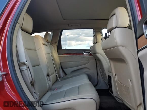 ✅ 2011 Jeep Grand Cherokee Overland • VIN: 1J4RR6GT7BC541784 • Lot: 90932835. Listed on Copart with 125,575 mi. Free auction sales archive from the USA and detailed vehicle history report at DreamBid. Image 11.