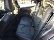 ✅ 2020 Toyota Camry SE • VIN: 4T1G11AK6LU328016 • Lot: 85437415. Wystawiony na Copart z przebiegiem 86 679 mil. Bezpłatny archiwum sprzedaży aukcyjnych z USA i szczegółowy raport historii pojazdu na DreamBid. Zdjęcie 10.