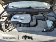 ✅ 2017 Hyundai Sonata SE • VIN: KMHE24L14HA055421 • Лот: 80409205. Опубликован ранее на Copart с пробегом 122 240 миль. Бесплатный доступ к архиву аукционных продаж из США и подробный отчёт об истории автомобиля на DreamBid. Изображение 11.