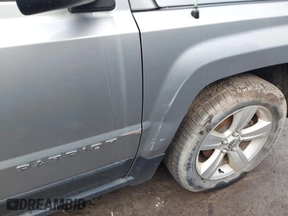 ✅ 2017 Jeep Patriot Latitude • VIN: 1C4NJPFB0HD183926 • Лот: 43612482. Опубликован ранее на IAAI с пробегом 150 966 миль. Бесплатный доступ к архиву аукционных продаж из США и подробный отчёт об истории автомобиля на DreamBid. Изображение 6.