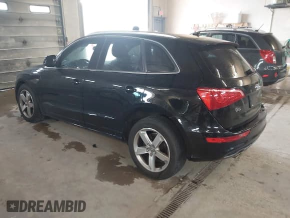 ✅ 2012 Audi Q5 Premium Plus • VIN: WA1DKAFP8CA005803 • Lot: 42285859. Wystawiony na IAAI z przebiegiem 131 906 mil. Bezpłatny archiwum sprzedaży aukcyjnych z USA i szczegółowy raport historii pojazdu na DreamBid. Zdjęcie 3.