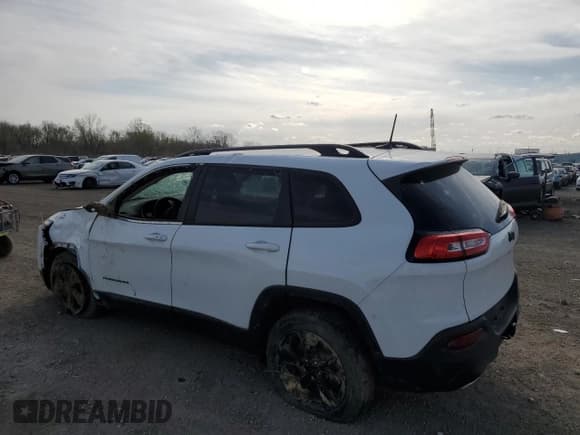 ✅ 2016 Jeep Cherokee Latitude • VIN: 1C4PJMCS1GW218908 • Lot: 52721225. Listed on Copart with 101,510 mi. Free auction sales archive from the USA and detailed vehicle history report at DreamBid. Image 2.