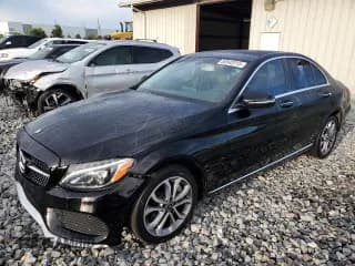 ✅ 2017 Mercedes-Benz C 300 • VIN: 55SWF4KB8HU217984 • Lot: 82042315. Wystawiony na Copart z przebiegiem 106 836 mil. Bezpłatny archiwum sprzedaży aukcyjnych z USA i szczegółowy raport historii pojazdu na DreamBid. Zdjęcie 1.