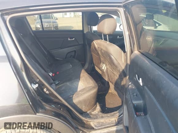 ✅ 2016 Kia Sportage LX • VIN: KNDPBCAC9G7881186 • Lot: 43145102. Listed on IAAI with 136,026 mi. Free auction sales archive from the USA and detailed vehicle history report at DreamBid. Image 8.