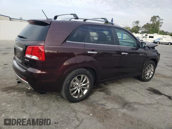 ✅ 2012 Kia Sorento SX • VIN: 5XYKW4A25CG243610 • Lot: 81154135. Wystawiony na Copart z przebiegiem 130 613 mil. Bezpłatny archiwum sprzedaży aukcyjnych z USA i szczegółowy raport historii pojazdu na DreamBid. Zdjęcie 3.