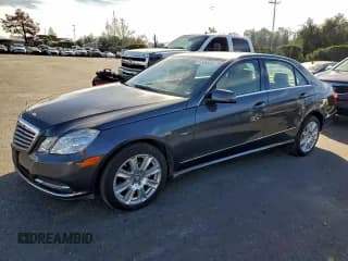 ✅ 2012 Mercedes-Benz E 350 Luxury • VIN: WDDHF5KB1CA530690 • Lot: 97039035. Wystawiony na Copart z przebiegiem 138 985 mil. Bezpłatny archiwum sprzedaży aukcyjnych z USA i szczegółowy raport historii pojazdu na DreamBid. Zdjęcie 1.