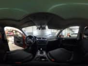 ✅ 2018 Volkswagen Tiguan SEL • VIN: 3VV2B7AX1JM190155 • Lot: 41675633. Wystawiony na IAAI z przebiegiem 91 594 mil. Bezpłatny archiwum sprzedaży aukcyjnych z USA i szczegółowy raport historii pojazdu na DreamBid. Zdjęcie 18.