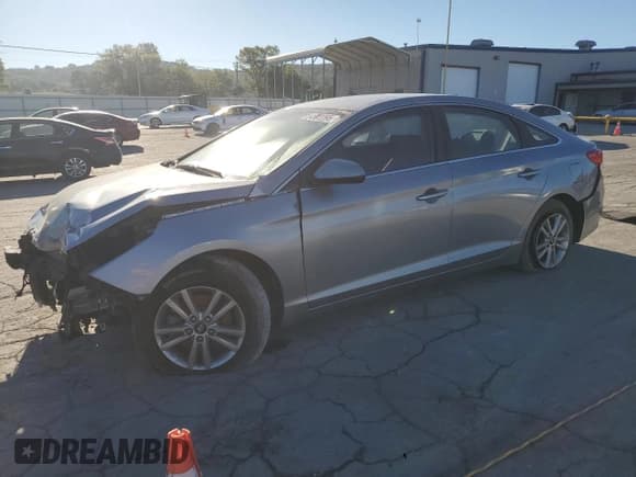 ✅ 2017 Hyundai Sonata SE • VIN: 5NPE24AF3HH440187 • Лот: 84610265. Опубликован ранее на Copart с пробегом 115 657 миль. Бесплатный доступ к архиву аукционных продаж из США и подробный отчёт об истории автомобиля на DreamBid. Изображение 1.