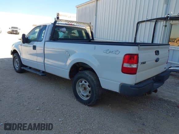 ✅ 2008 Ford F-150 XL • VIN: 1FTRF14V88KD47187 • Lot: 43341934. Wystawiony na IAAI z przebiegiem Nie podano. Bezpłatny archiwum sprzedaży aukcyjnych z USA i szczegółowy raport historii pojazdu na DreamBid. Zdjęcie 3.