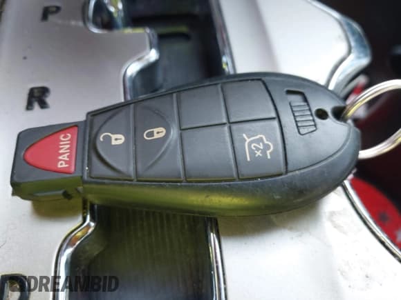 ✅ 2011 Jeep Grand Cherokee Laredo • VIN: 1J4RR4GG7BC510252 • Lot: 43727718. Listed on IAAI with 179,626 mi. Free auction sales archive from the USA and detailed vehicle history report at DreamBid. Image 11.