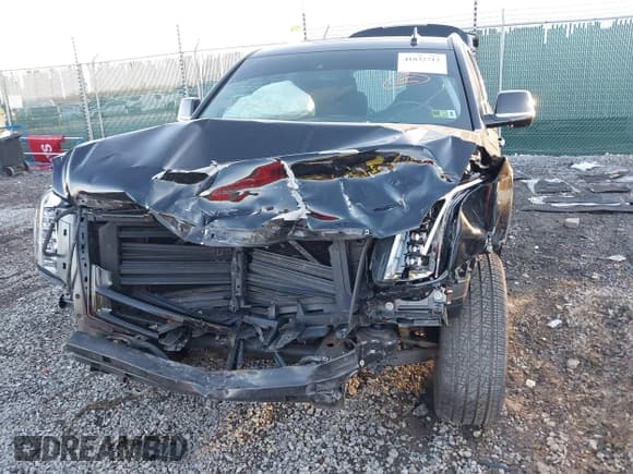 ✅ 2020 Cadillac Escalade Luxury • VIN: 1GYS4BKJ4LR240371 • Lot: 41832712. Listed on IAAI with 73,712 mi. Free auction sales archive from the USA and detailed vehicle history report at DreamBid. Image 6.