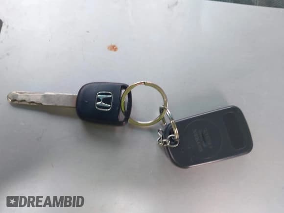 ✅ 2004 Honda Odyssey EX-RES • VIN: 5FNRL18884B088415 • Lot: 43817899. Listed on IAAI with 255,004 mi. Free auction sales archive from the USA and detailed vehicle history report at DreamBid. Image 11.