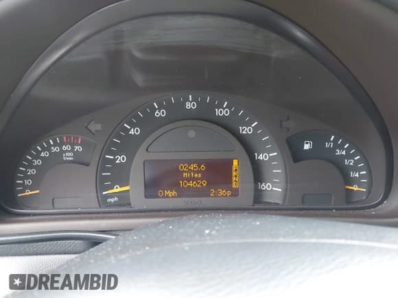 ✅ 2004 Mercedes-Benz C 240 • VIN: WDBRF81J74F451536 • Lot: 41954471. Listed on IAAI with 104,629 mi. Free auction sales archive from the USA and detailed vehicle history report at DreamBid. Image 7.