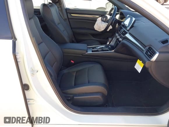 ✅ 2022 Honda Accord Sport • VIN: 1HGCV1F32NA037754 • Лот: 43711657. Опубликован ранее на IAAI с пробегом 14 697 миль. Бесплатный доступ к архиву аукционных продаж из США и подробный отчёт об истории автомобиля на DreamBid. Изображение 5.