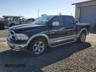 2010 Dodge 1500 Laramie z VIN 1D7RV1CTXAS124230, wystawiony jako Copart lot #73375234 z przebiegiem 171 719 mil mil oraz Szkoda całkowita • Salvage title. Historia ofert i sprzedaży dostępna na DreamBid. Obrazek 1.