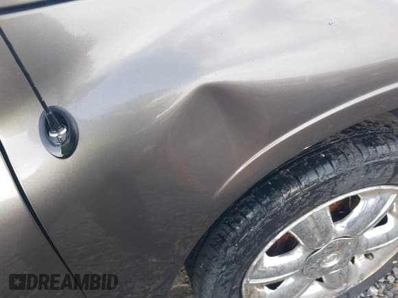 ✅ 2002 Chrysler PT Cruiser Limited • VIN: 3C8FY68B52T358808 • Lot: 43775874. Wystawiony na IAAI z przebiegiem 206 992 mil. Bezpłatny archiwum sprzedaży aukcyjnych z USA i szczegółowy raport historii pojazdu na DreamBid. Zdjęcie 6.