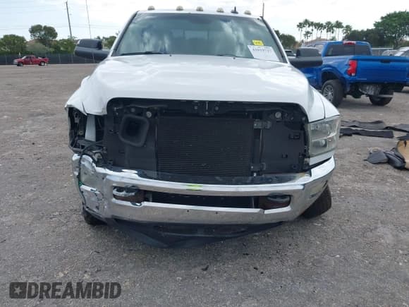 ✅ 2013 Ram 2500 Big Horn • VIN: 3C6UR5ML2DG532383 • Lot: 42019727. Wystawiony na IAAI z przebiegiem 181 676 mil. Bezpłatny archiwum sprzedaży aukcyjnych z USA i szczegółowy raport historii pojazdu na DreamBid. Zdjęcie 6.