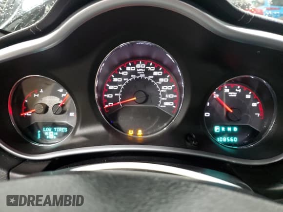 ✅ 2011 Dodge Avenger Mainstreet • VIN: 1B3BD1FB4BN561823 • Лот: 83706164. Опубликован ранее на Copart с пробегом 108 560 миль. Бесплатный доступ к архиву аукционных продаж из США и подробный отчёт об истории автомобиля на DreamBid. Изображение 9.