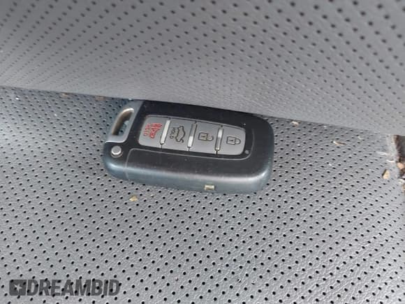 ✅ 2015 Hyundai Sonata Limited • VIN: KMHEC4A44FA051859 • Лот: 43652549. Опубликован ранее на IAAI с пробегом 200 000 миль. Бесплатный доступ к архиву аукционных продаж из США и подробный отчёт об истории автомобиля на DreamBid. Изображение 11.