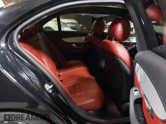 ✅ 2020 Mercedes-Benz C 43 AMG • VIN: W1KWF6EB1LR574604 • Lot: 42458611. Wystawiony na IAAI z przebiegiem 80 181 mil. Bezpłatny archiwum sprzedaży aukcyjnych z USA i szczegółowy raport historii pojazdu na DreamBid. Zdjęcie 8.