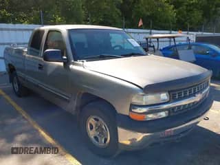 ✅ 2000 Chevrolet Silverado 1500 LS • VIN: 2GCEK19V2Y1186595 • Lot: 42780868. Wystawiony na IAAI z przebiegiem 220 024 mil mil. Skorzystaj z bezpłatnego archiwum sprzedaży aukcyjnych z USA i zobacz szczegółowy raport historii pojazdu na DreamBid. Zdjęcie 1.