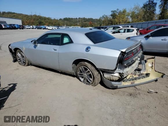 ✅ 2019 Dodge Challenger GT • VIN: 2C3CDZKG0KH683613 • Lot: 72041943. Listed on Copart with 16,025 mi. Free auction sales archive from the USA and detailed vehicle history report at DreamBid. Image 2.