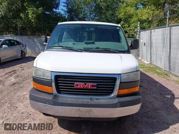 ✅ 2014 GMC Savana Cargo • VIN: 1GTW7FCA9E1915444 • Лот: 43267660. Опубликован ранее на IAAI с пробегом 244 379 миль. Бесплатный доступ к архиву аукционных продаж из США и подробный отчёт об истории автомобиля на DreamBid. Изображение 13.