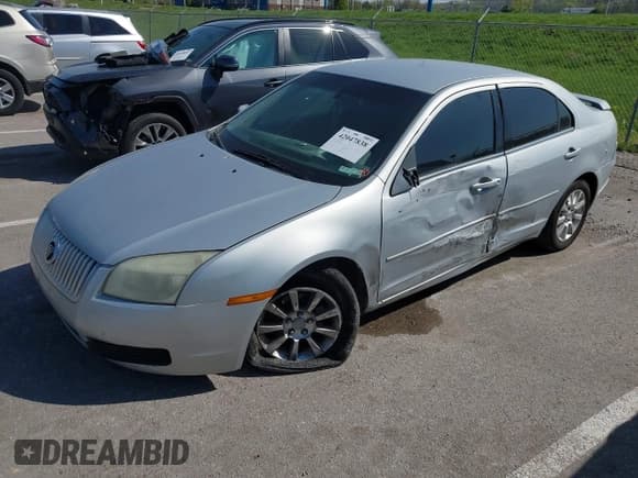 ✅ 2006 Mercury Milan • VIN: 3MEFM07146R611363 • Лот: 42047838. Опубликован ранее на IAAI с пробегом 191 062 миль. Бесплатный доступ к архиву аукционных продаж из США и подробный отчёт об истории автомобиля на DreamBid. Изображение 17.