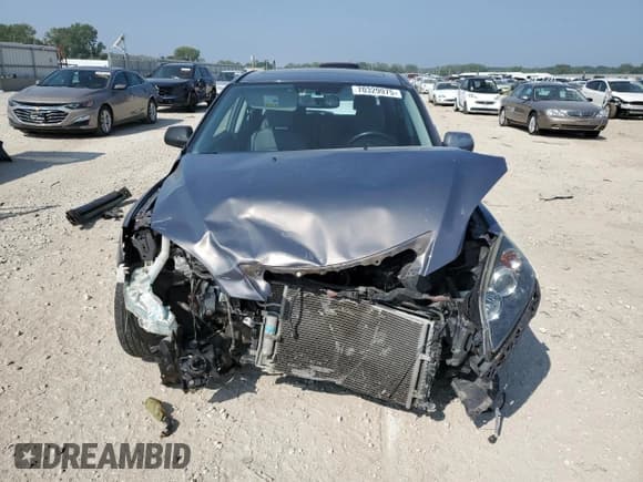 ✅ 2007 Mazda 3 S Grand Touring • VIN: JM1BK343571650083 • Lot: 70329975. Listed on Copart with 81,398 mi. Free auction sales archive from the USA and detailed vehicle history report at DreamBid. Image 5.