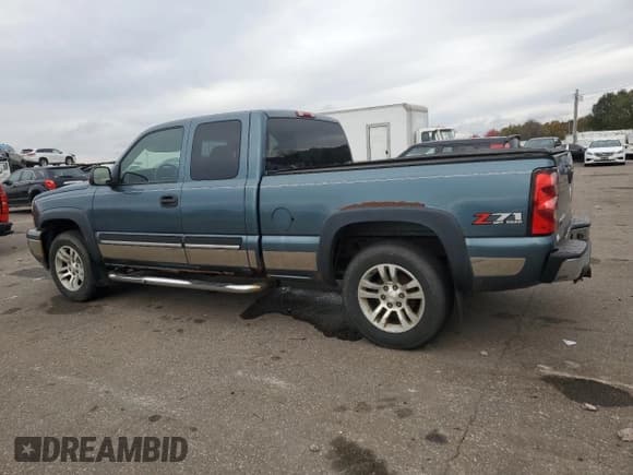 ✅ 2006 Chevrolet Silverado 1500 LT1 • VIN: 1GCEK19B16Z164730 • Лот: 90949735. Опубликован ранее на Copart с пробегом 202 994 миль. Бесплатный доступ к архиву аукционных продаж из США и подробный отчёт об истории автомобиля на DreamBid. Изображение 2.