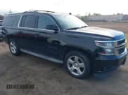 ✅ 2015 Chevrolet Suburban LT • VIN: 1GNSKJKC7FR233983 • Lot: 43635811. Wystawiony na IAAI z przebiegiem 114 907 mil. Bezpłatny archiwum sprzedaży aukcyjnych z USA i szczegółowy raport historii pojazdu na DreamBid. Zdjęcie 1.