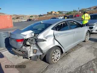 2011 Hyundai Elantra GLS z VIN 5NPDH4AE7BH016360, wystawiony jako IAAI lot #43396648 z przebiegiem Nie podano mil oraz . Historia ofert i sprzedaży dostępna na DreamBid. Obrazek 4.