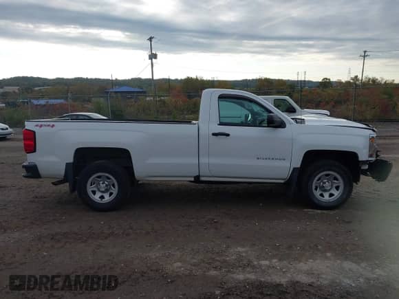 2017 Chevrolet Silverado 1500 Work Truck с VIN 1GCNKNEC8HZ140305, выставлен на аукционе IAAI как лот 43500609 с пробегом 96 646 миль миль и . История ставок и продаж доступна на DreamBid. Изображение 13.