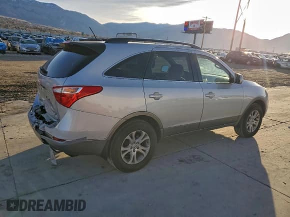 ✅ 2010 Hyundai Veracruz Limited • VIN: KM8NUDCC6AU119393 • Lot: 94300995. Listed on Copart with 219,349 mi. Free auction sales archive from the USA and detailed vehicle history report at DreamBid. Image 3.