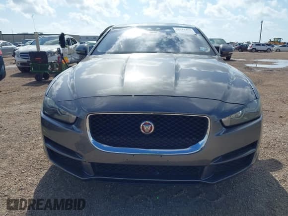 ✅ 2017 Jaguar XE 25t Premium • VIN: SAJAD4BG3HA947342 • Lot: 42712455. Listed on IAAI with 146,254 mi. Free auction sales archive from the USA and detailed vehicle history report at DreamBid. Image 12.
