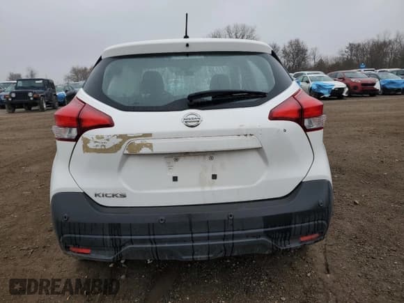 ✅ 2020 Nissan Kicks S • VIN: 3N1CP5BV2LL529572 • Lot: 93316225. Wystawiony na Copart z przebiegiem 127 756 mil. Bezpłatny archiwum sprzedaży aukcyjnych z USA i szczegółowy raport historii pojazdu na DreamBid. Zdjęcie 6.
