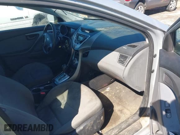 ✅ 2012 Hyundai Elantra GLS • VIN: 5NPDH4AE2CH071672 • Lot: 43459695. Listed on IAAI with 173,451 mi. Free auction sales archive from the USA and detailed vehicle history report at DreamBid. Image 5.