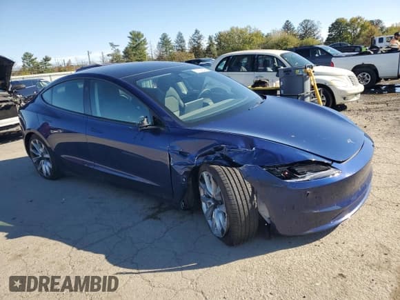✅ 2025 Tesla Model 3 Long Range • VIN: 5YJ3E1EB3SF926895 • Lot: 87438545. Wystawiony na Copart z przebiegiem 8 447 mil. Bezpłatny archiwum sprzedaży aukcyjnych z USA i szczegółowy raport historii pojazdu na DreamBid. Zdjęcie 4.