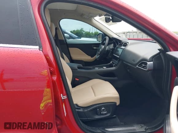 ✅ 2020 Jaguar F-Pace 25t Premium • VIN: SADCJ2FX8LA632113 • Лот: 42201246. Опубликован ранее на IAAI с пробегом 57 043 миль. Бесплатный доступ к архиву аукционных продаж из США и подробный отчёт об истории автомобиля на DreamBid. Изображение 5.