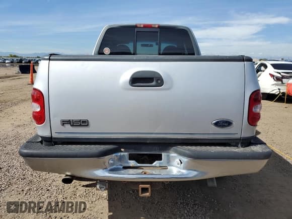 ✅ 1999 Ford F-150 XL • VIN: 1FTRX08L3XKA96271 • Lot: 82121395. Wystawiony na Copart z przebiegiem Nie podano. Bezpłatny archiwum sprzedaży aukcyjnych z USA i szczegółowy raport historii pojazdu na DreamBid. Zdjęcie 6.