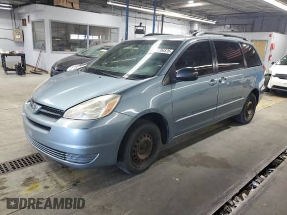 2005 Toyota Sienna LE z VIN 5TDZA23C45S222311, wystawiony jako Copart lot #91394525 z przebiegiem 296 789 mil mil oraz Czysty tytuł • Clean title. Historia ofert i sprzedaży dostępna na DreamBid. Obrazek 1.