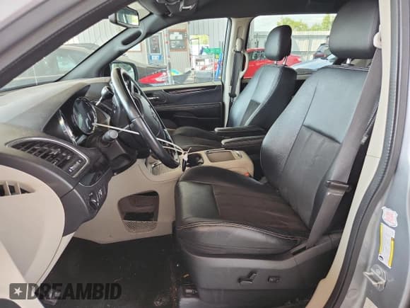 ✅ 2020 Dodge Grand Caravan SXT • VIN: 2C4RDGCG0LR166459 • Лот: 66605955. Опубликован ранее на Copart с пробегом 100 180 миль. Бесплатный доступ к архиву аукционных продаж из США и подробный отчёт об истории автомобиля на DreamBid. Изображение 7.