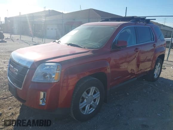 ✅ 2015 GMC Terrain SLE • VIN: 2GKFLWE34F6258355 • Lot: 43683896. Wystawiony na IAAI z przebiegiem 136 028 mil. Bezpłatny archiwum sprzedaży aukcyjnych z USA i szczegółowy raport historii pojazdu na DreamBid. Zdjęcie 2.