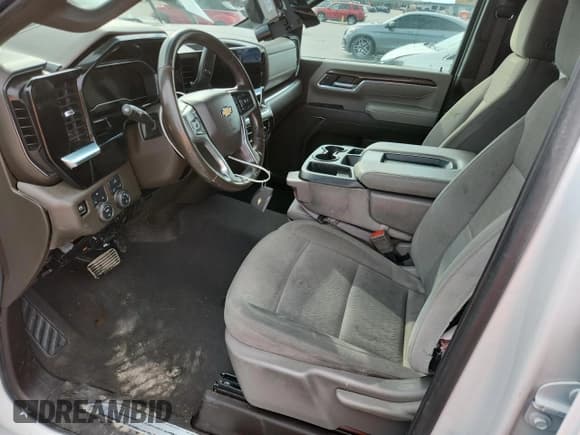 ✅ 2024 Chevrolet Silverado 2500HD LT • VIN: 2GC4YNEY3R1230137 • Лот: 87066945. Опубликован ранее на Copart с пробегом 51 954 миль. Бесплатный доступ к архиву аукционных продаж из США и подробный отчёт об истории автомобиля на DreamBid. Изображение 7.