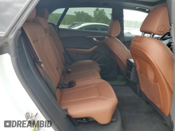 ✅ 2021 Audi Q8 Prestige • VIN: WA1FVAF14MD000996 • Лот: 65635275. Опубликован ранее на Copart с пробегом 35 101 миль. Бесплатный доступ к архиву аукционных продаж из США и подробный отчёт об истории автомобиля на DreamBid. Изображение 11.