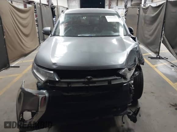 2018 Mitsubishi Outlander SE with VIN JA4AD3A33JJ003936, listed as a IAAI auction lot 43525448 with 252,718 mi miles and . Bid and sale history available at DreamBid. Image 12.